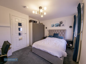 Bedroom- click for photo gallery